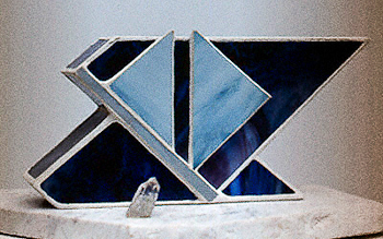 013 - Glass, resin, marble. 20 x 20 x 30 cm. Halogen light, 30 w.
